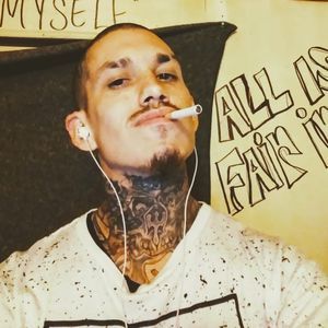 Meet your Posher, Beau